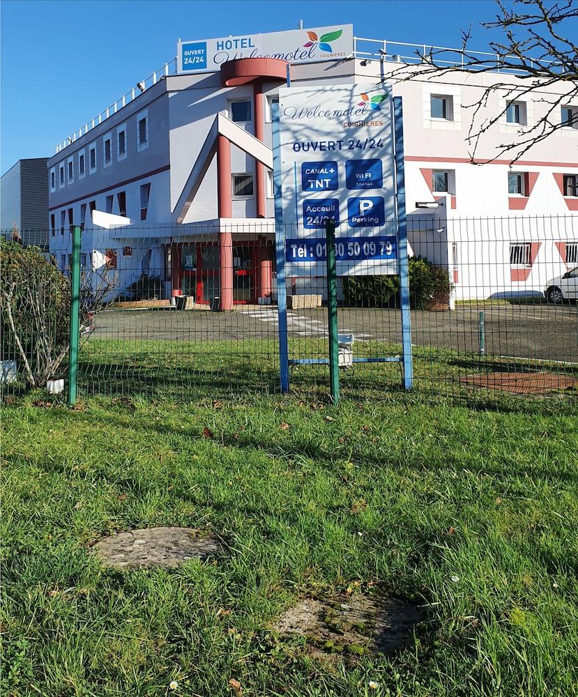 Welcomotel Coignières Esterno foto