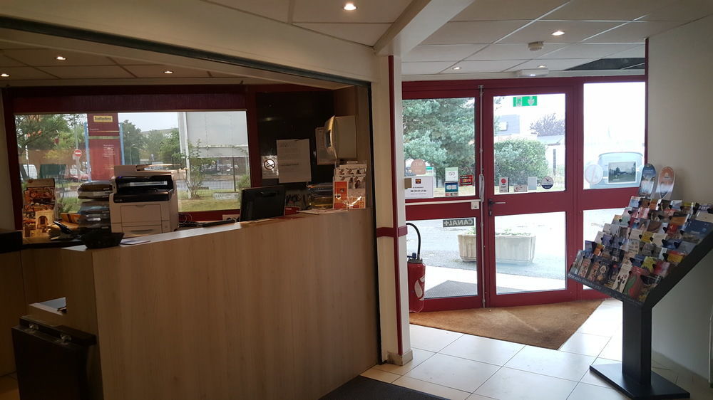 Welcomotel Coignières Esterno foto