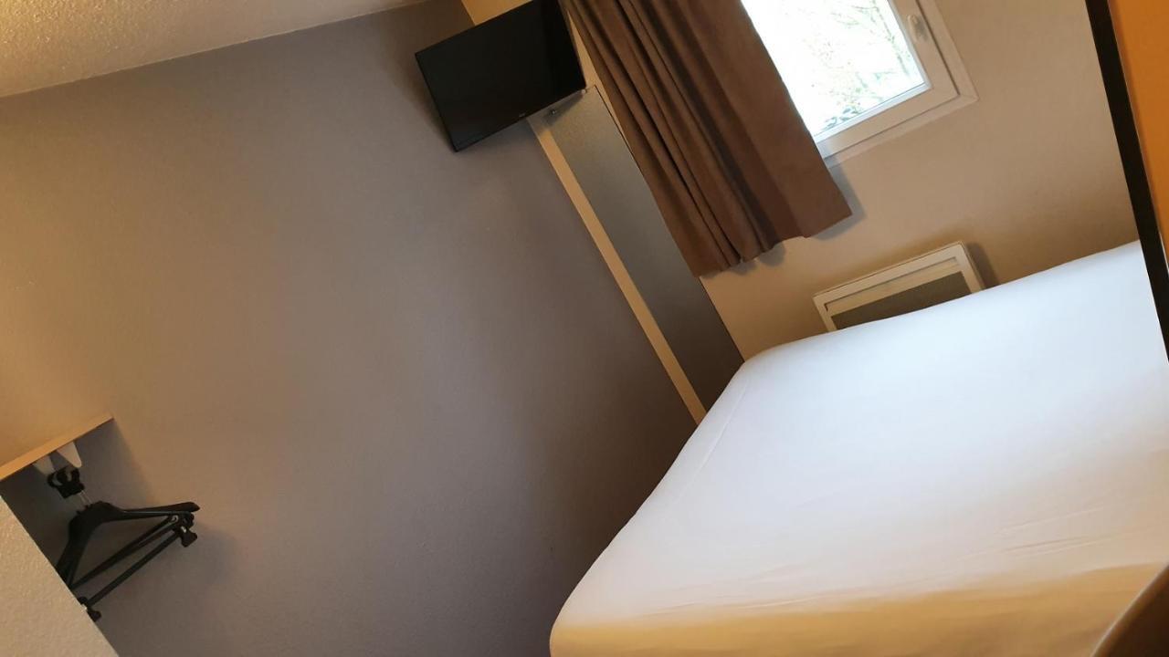 Welcomotel Coignières Esterno foto